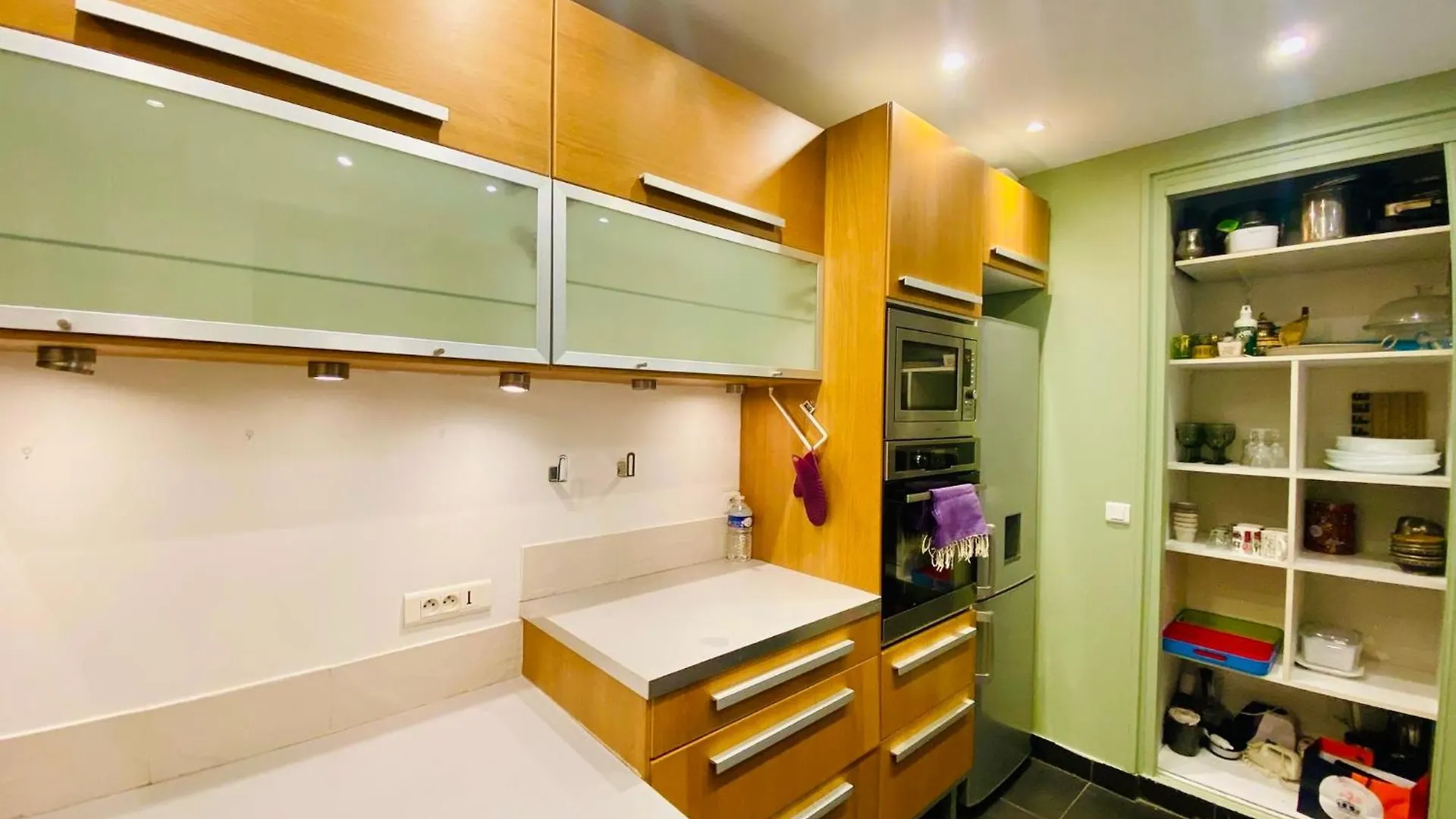 Superbe Appartement Tour Eiffel Mirabeau Paris 0*,  France