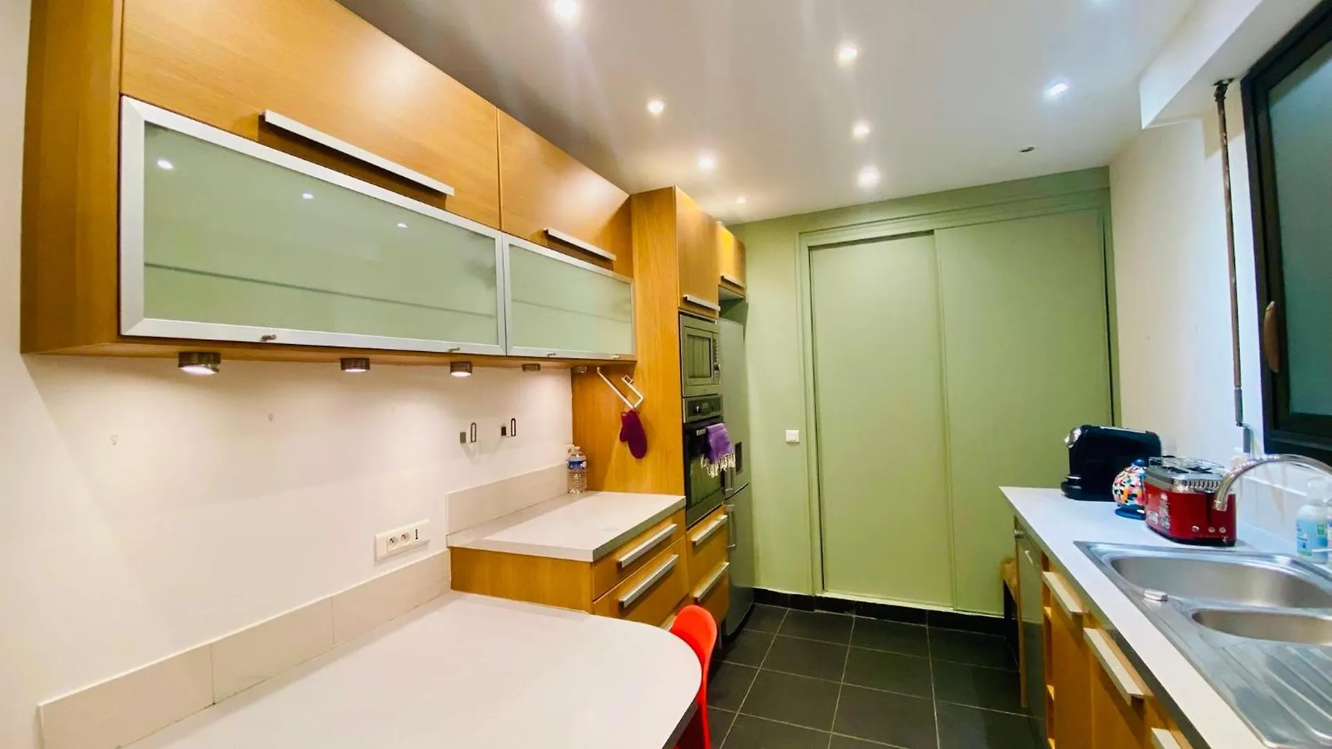 アパート Superbe Appartement Tour Eiffel Mirabeau パリ