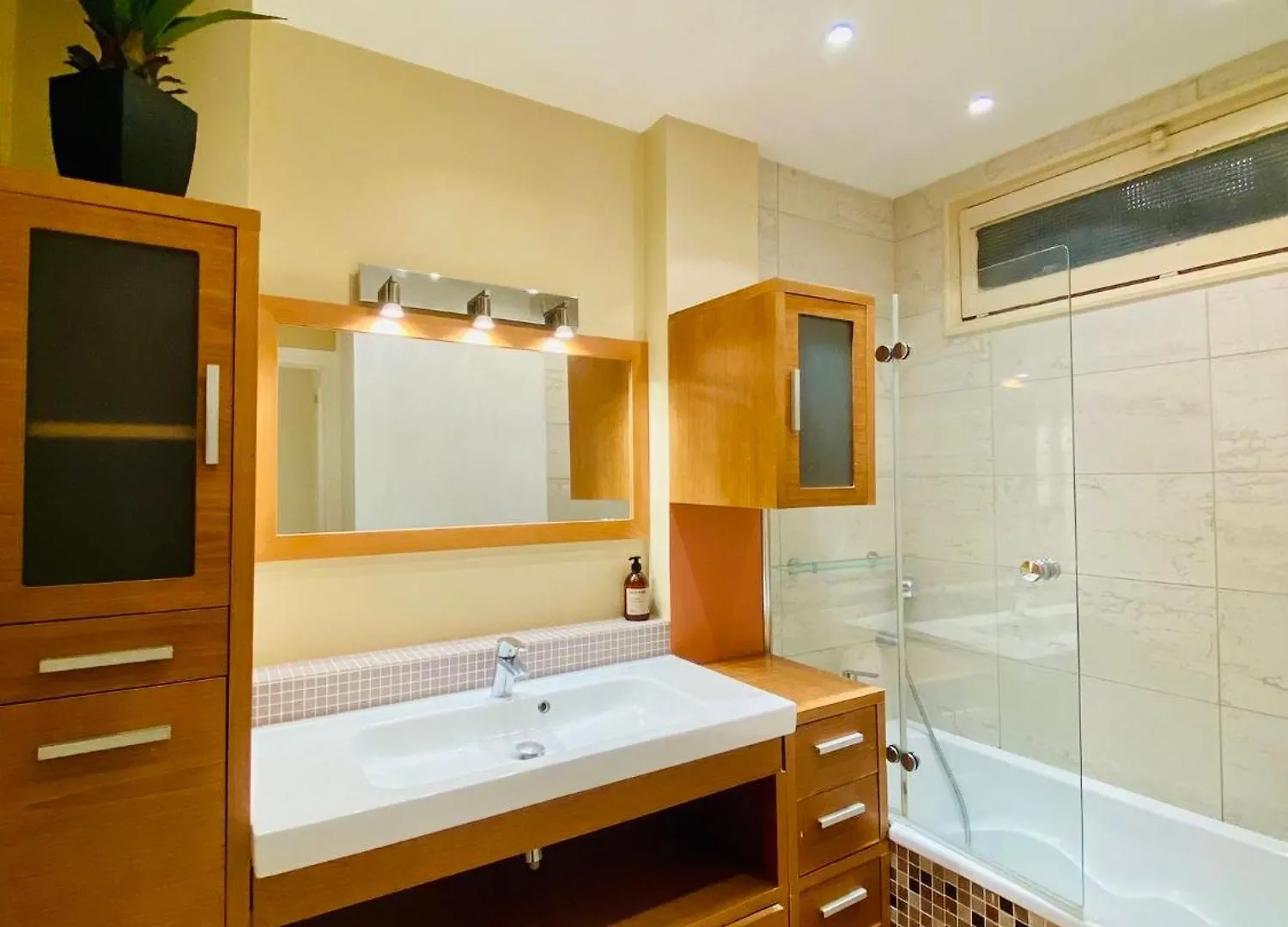 Superbe Appartement Tour Eiffel Mirabeau パリ 0*,  フランス