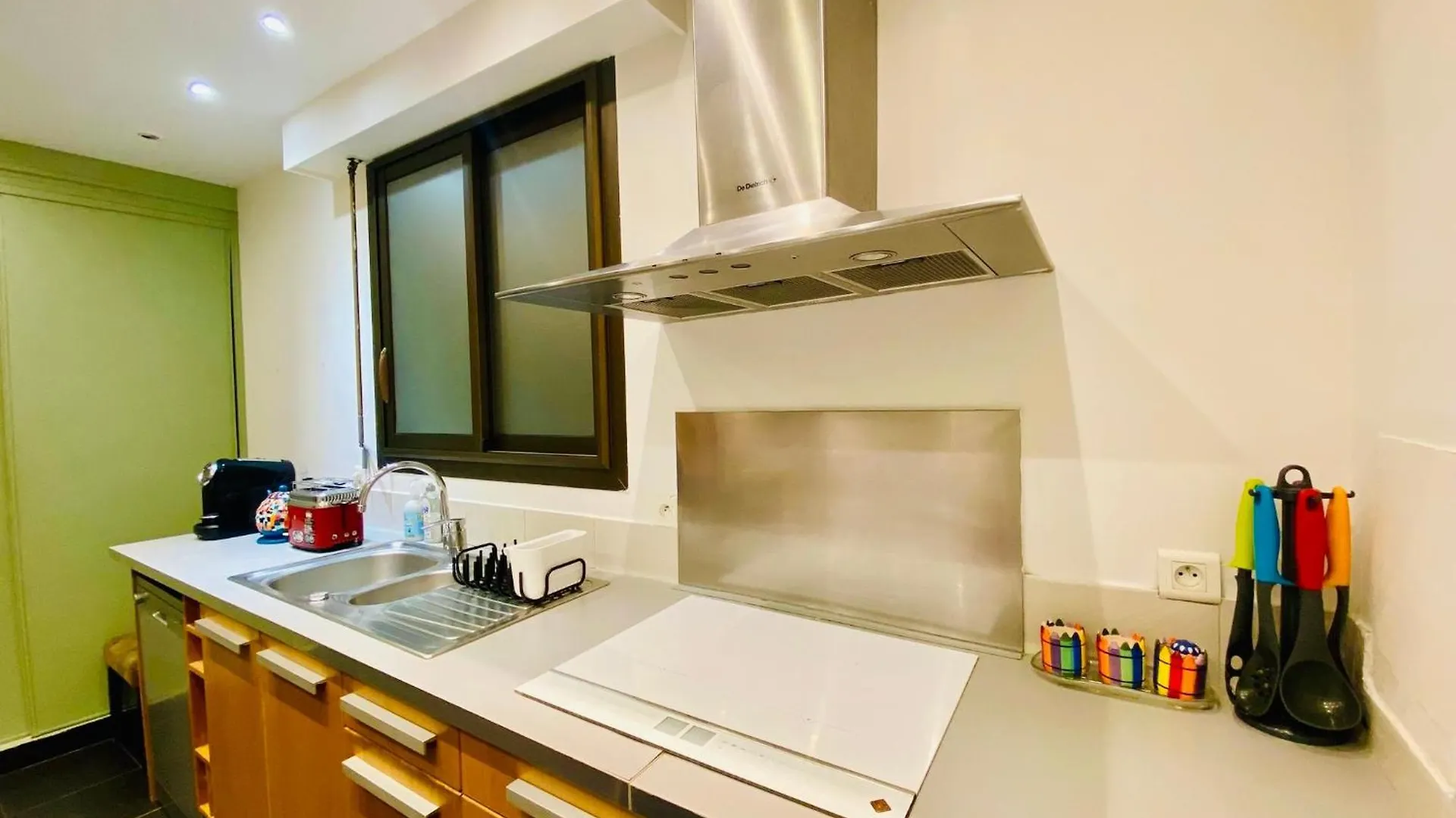 アパート Superbe Appartement Tour Eiffel Mirabeau パリ